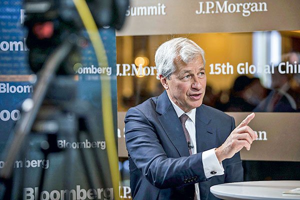 JPMorgan inicia control de daños tras broma de Dimon sobre China