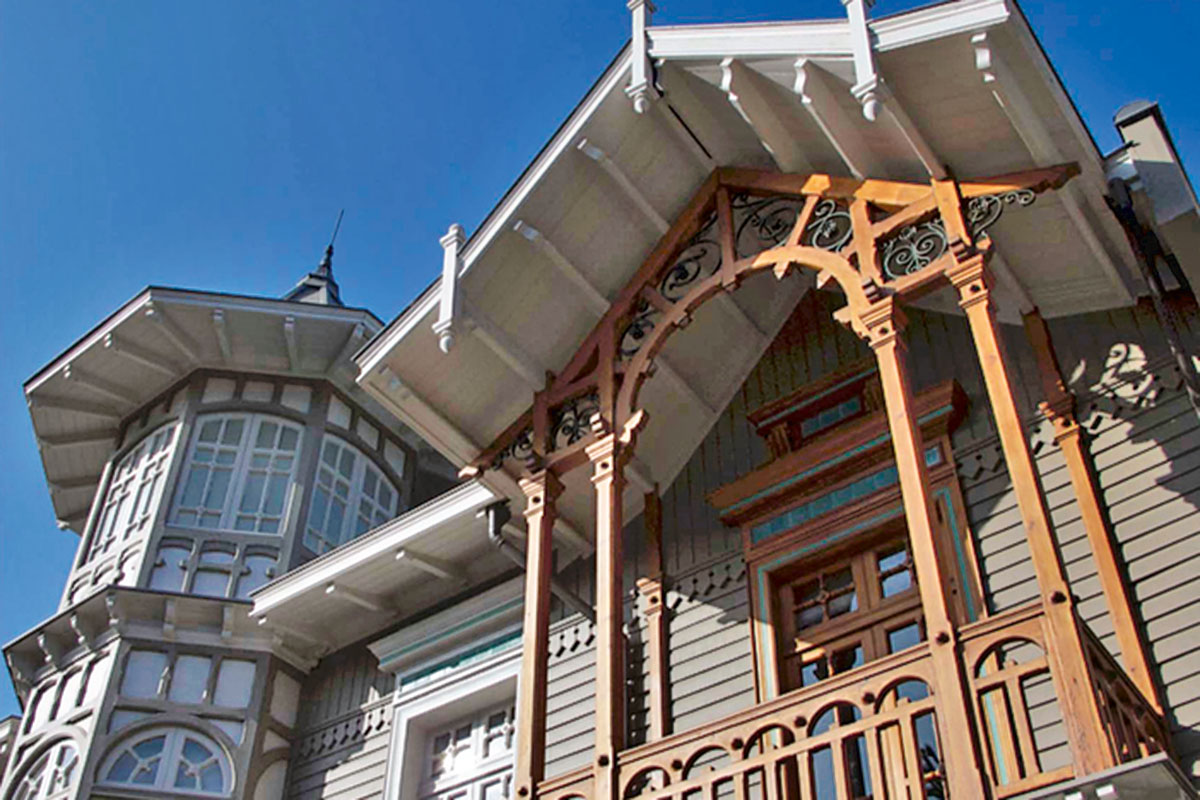 <p>En venta hotel de lujo que nunca abrió sus puertas en Playa Ancha de Valparaíso</p>