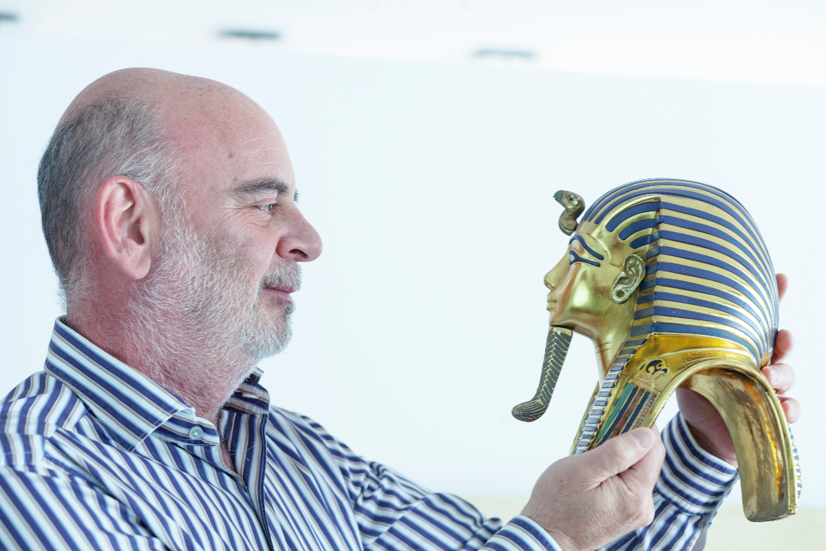 <p>Andrés Numhauser, el chileno detrás de las exhibiciones de Tutankamón en todo el mundo</p>