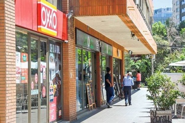 FNE aprueba operación entre Oxxo y OK Market, pero deberán desprenderse de 16 locales