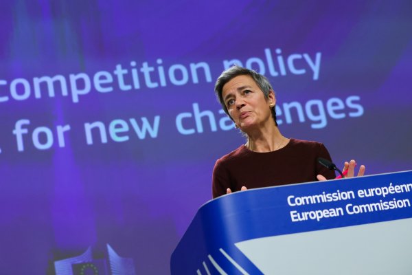 Autoridad de competencia de la UE insta a los legisladores a impulsar reglas para regular a las grandes tecnológicas