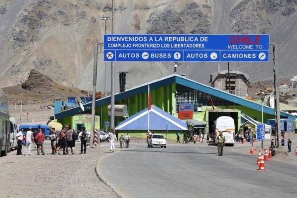 Perú cierra fronteras terrestres con Colombia, Bolivia y Brasil y las abre para Chile y Ecuador