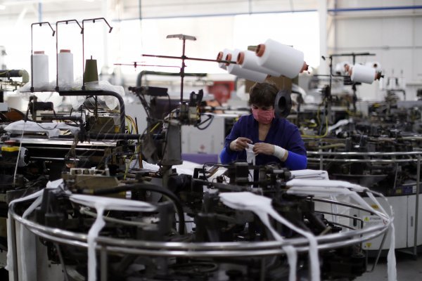 La actividad industrial volvió a crecer en octubre, pero sin gran brillo