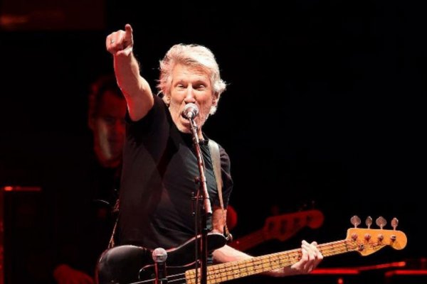 Roger Waters, de Pink Floyd, llama a los chilenos a votar por Gabriel Boric