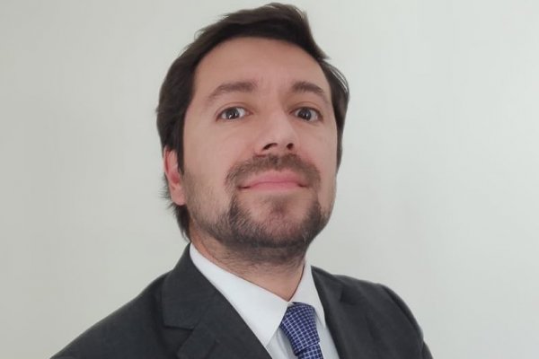 EY suma a exCariola como socio de su área legal