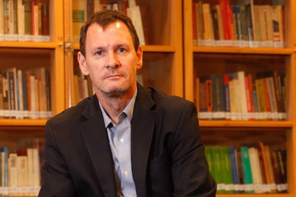 Economista Raphael Bergoeing adelanta que para el balotaje votará en blanco pero que está disponible a trabajar en cualquiera de las candidaturas