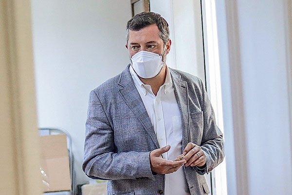 Sichel se compromete a apoyar a Kast en segunda vuelta luego de que se aprobaran sus nueve condiciones