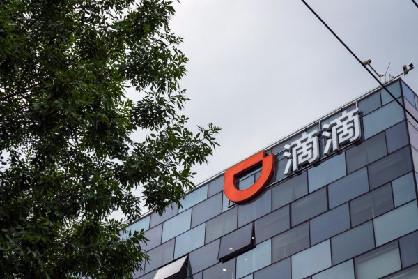 Acciones chinas cotizadas en Nueva York pierden US$ 1 billón en medio de pánico por aumento de regulaciones