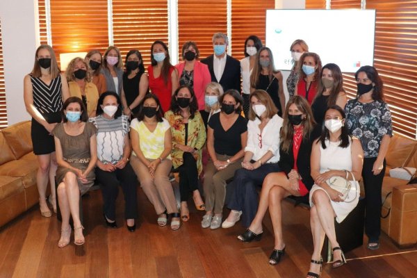Mesa de Mujeres en Empresas Públicas culmina 2021 con compromisos para el próximo año