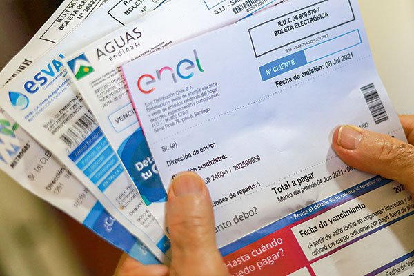 Jobet insiste en que ley de servicios básicos no se ha focalizado en clientes que realmente tienen dificultades y adelanta que medirán efecto del IFE
