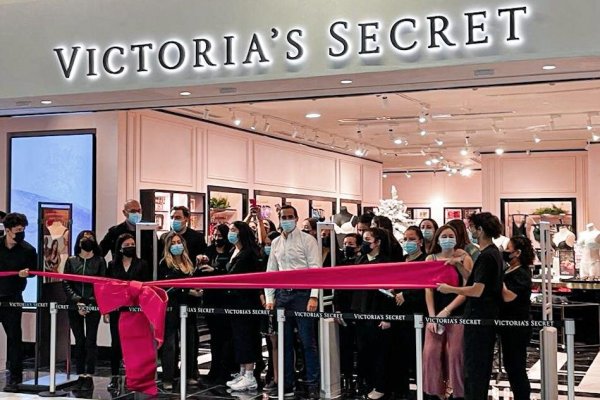 Victoria's Secret inauguró este viernes su segunda gran tienda en Chile