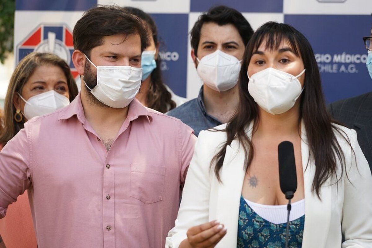 <p>Izkia Siches y Lucía Dammert abordan los desafíos que se vienen en el gobierno de Boric </p>