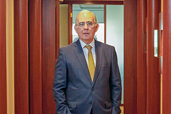 Diego Hernández presidente de Sonami: “La piedra de tope, lo que realmente es el elefante de la cristalería, es el tema de los impuestos”