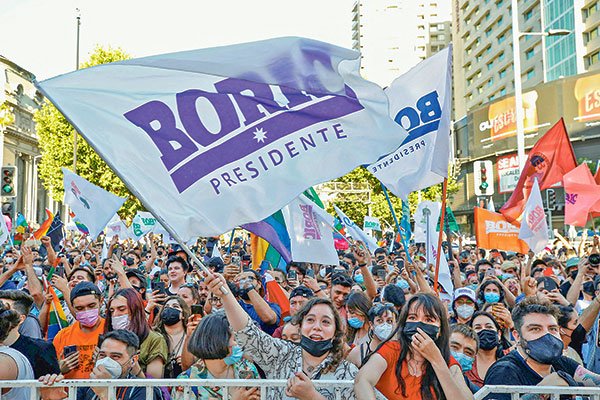 Los chilenos se preguntan: "¿Cuál Gabriel Boric será presidente?"