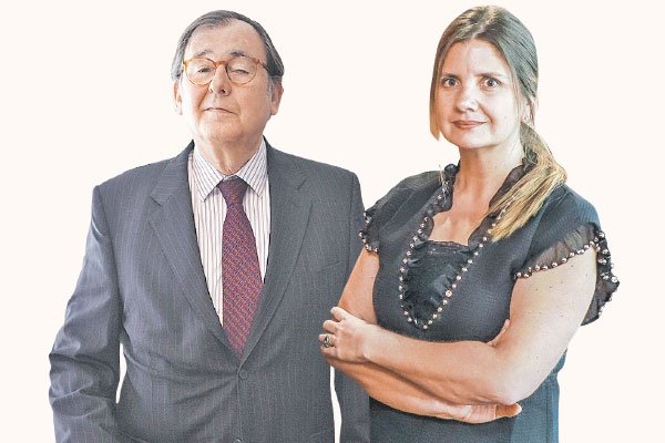 <p>Manuel José Vial Socio del Grupo Vial Abogados, presidente del Centro de Arbitraje y Mediación (CAM) de la Cámara de Comercio de Santiago. Macarena Letelier Directora Ejecutiva del Centro de Arbitraje y Mediación de la Cámara de Comercio de Santiago. Fotos: Julio Castro</p>
