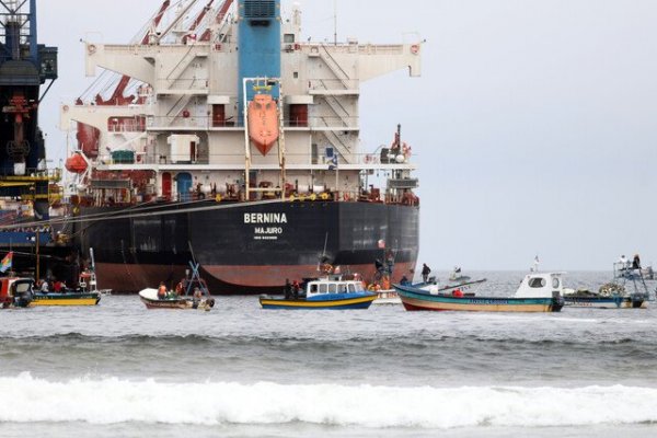 Conflicto en Bahía de Quintero: ENAP advierte posible desabastecimiento y muestra disposición a reponer oferta de indemnización