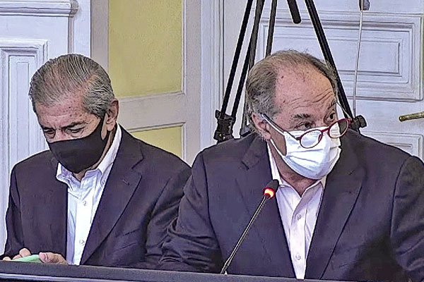 Grandes empresarios piden a Convención consagrar derecho a que cualquier persona "pueda desarrollar la actividad económica que libremente decida"