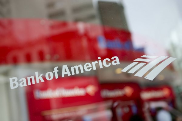 Por variante ómicron: BofA también fomenta el teletrabajo en la primera semana de 2022