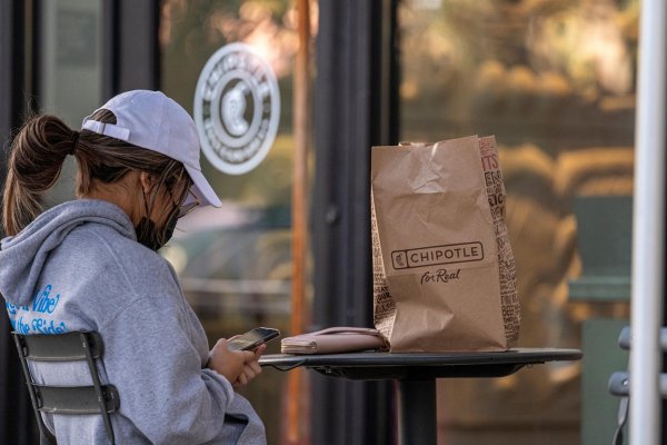 Cadena de restaurantes Chipotle comenzará a vender su propio chorizo ​​a base de plantas en EEUU