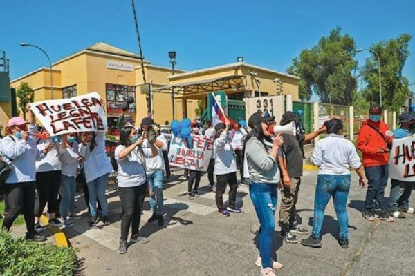 Trabajadores de La Fête logran llegar a acuerdo con la empresa luego de casi un mes de huelga