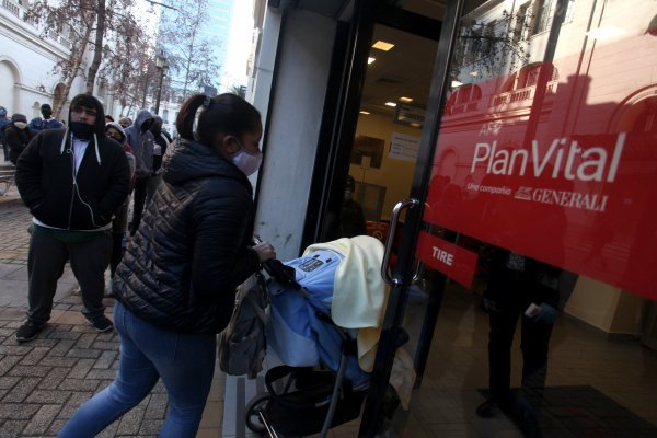 <p>Caso La Polar: el "As" bajo la manga que sacó PwC y que complica a AFP PlanVital</p>