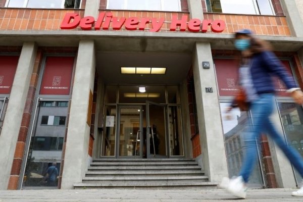 Las presiones que vive Delivery Hero para definir cómo transferir los crecientes costos