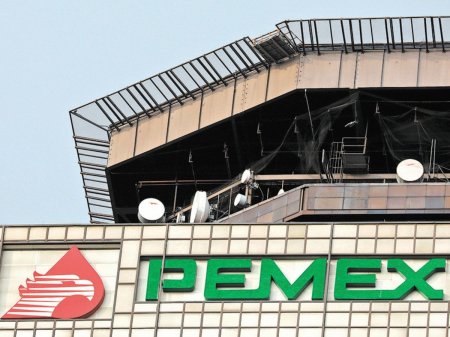 Acusan a México de suspender permisos de importación a empresas energéticas para favorecer a Pemex y la CFE