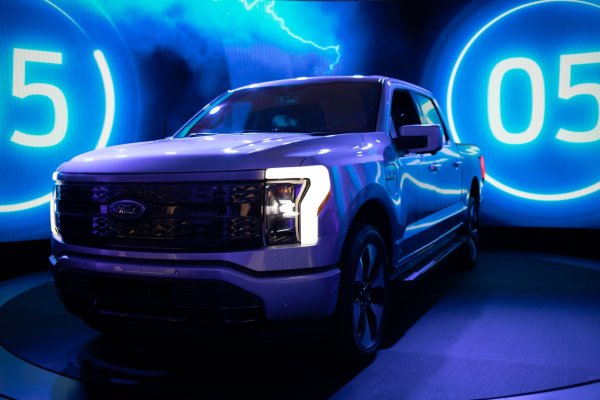 <p>Ford alcanza un valor de US$ 100 mil millones gracias a su producción de autos eléctricos</p>
