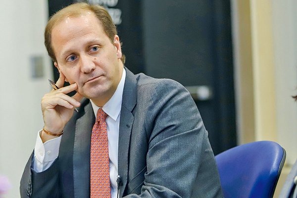 Energía, salud y agf: los mercados que estarían en la mira del interlocking