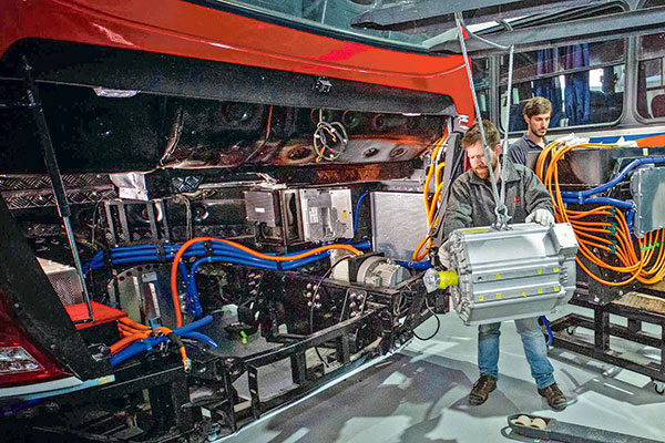 Primera fábrica de buses eléctricos en Chile consolida despegue tras firmar contrato para El Teniente