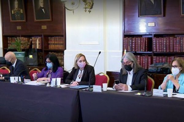 Gobierno cierra conversaciones y presentaría hoy indicaciones para el financiamiento de la PGU