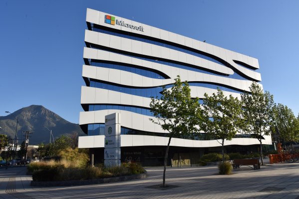 Microsoft en alerta por proyecto de ley de entrega de datos personales a la Fiscalía