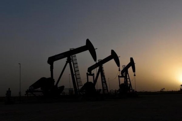 Petróleo repunta debido a temores sobre suministros por tensiones geopolíticas