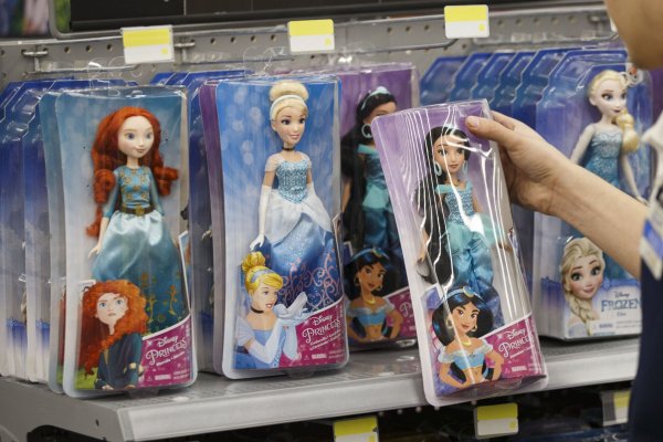 <p>Acciones de Mattel suben tras recuperar millonaria licencia de "Princesas Disney" que había perdido ante Hasbro</p>