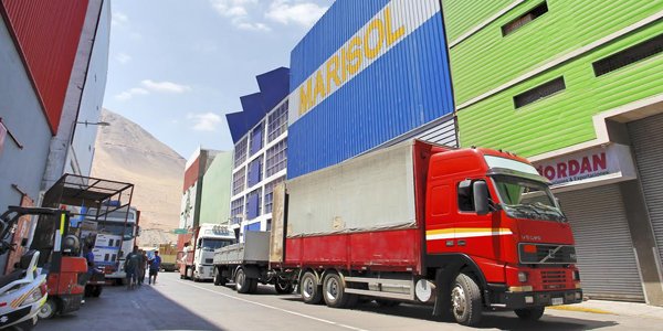 <p>Negocios mayoristas de la Zona Franca de Iquique se suman a cese de operaciones programado para este lunes</p>