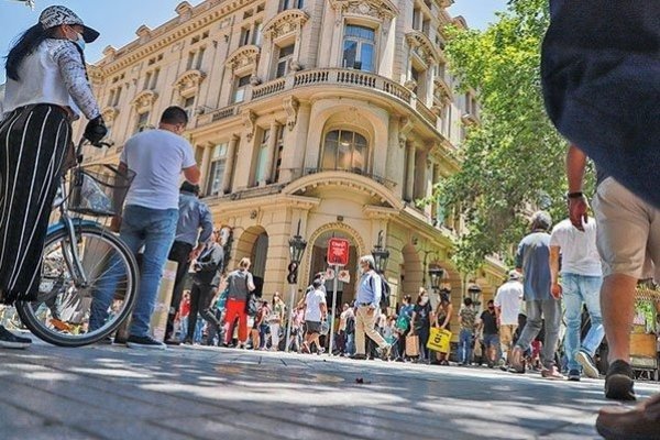 Imacec habría crecido entre 9,8% y 12,4% en diciembre, coronando fuerte repunte en 2021