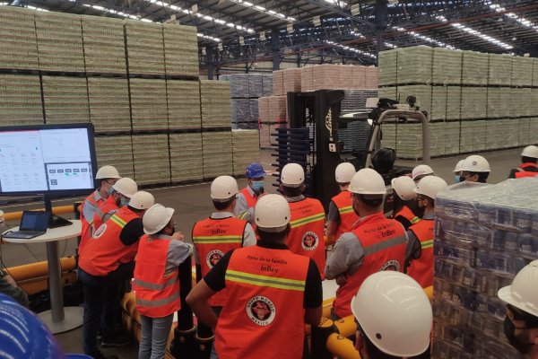 AB InBev y Bluebox abren convocatoria regional de innovación abierta para emprendimientos en logística
