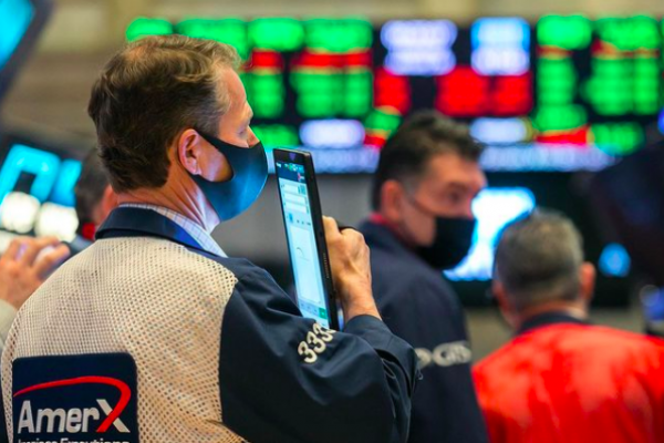 Bolsa de Santiago cierra con tercera alza consecutiva y se desacopla de caída en Wall St por inflación en EEUU