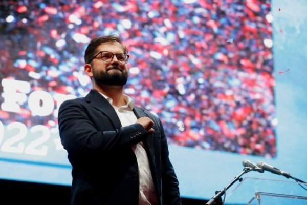 Boric mira con esperanza primeros avances en el pleno de la Convención
