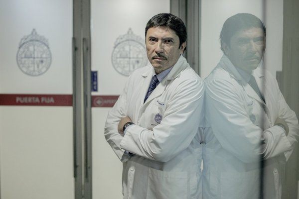 Investigadores de la UC alistan pruebas en humanos de fármaco que combate la obesidad