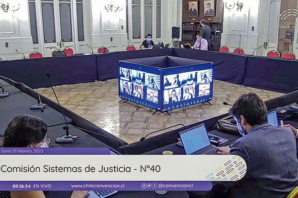 Multigremial de emprendedores defiende ante la Convención el BC autónomo y plantea figura de amparo económico