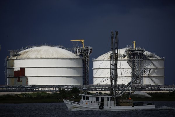 Shell: Equilibrio entre oferta y demanda de GNL seguirá ajustado en 2022