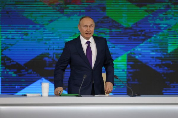 Putin reconoce independencia de separatistas del este de Ucrania