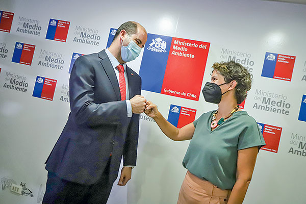 Balance y pendientes, los temas abordados en la primera reunión de traspaso de Medio Ambiente