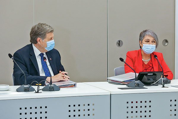 Futura ministra del Trabajo dice que se revisará la gradualidad "necesaria" para reducir jornada