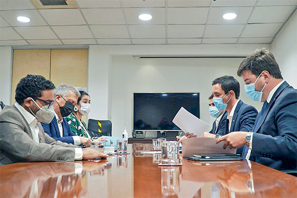 Futuro ministro de Energía entra en escena y detalla el plan para el hidrógeno verde y el rol de ENAP