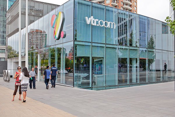 VTR busca frenar fuga de clientes y lanza agresiva oferta con precios fijos para siempre