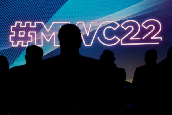 <p>Mobile World Congress parte con advertencia de operadores de telefonía ante arremetida de gigantes tecnológicos</p>