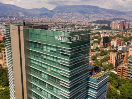 Terceras ofertas públicas por Nutresa y Sura abren el debate sobre los directores independientes