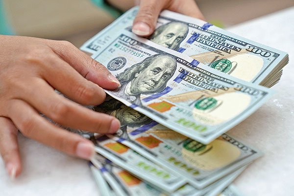 <p>Apertura de cuentas en dólares bate nuevo récord durante 2021 con un alza de 120%</p>